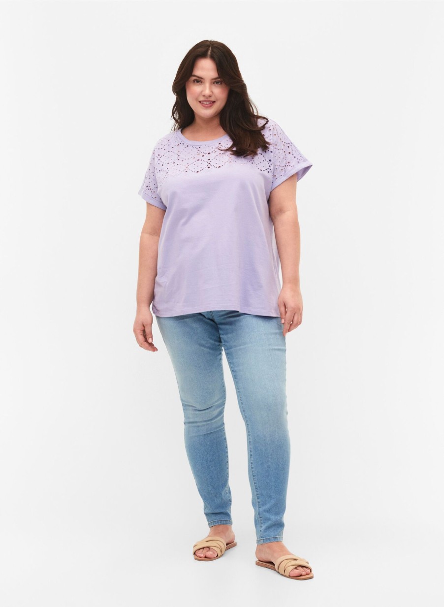 T-Shirts & Toppe ZIZZI | Los T-Shirt Med Broderi Anglaise